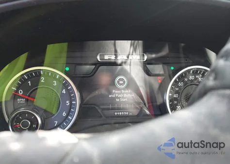 2024 Ram 1500 Big Horn 4X4 6'4 Box z USA, uszkodzony, nr VIN 1C6SRFMTXRN111541